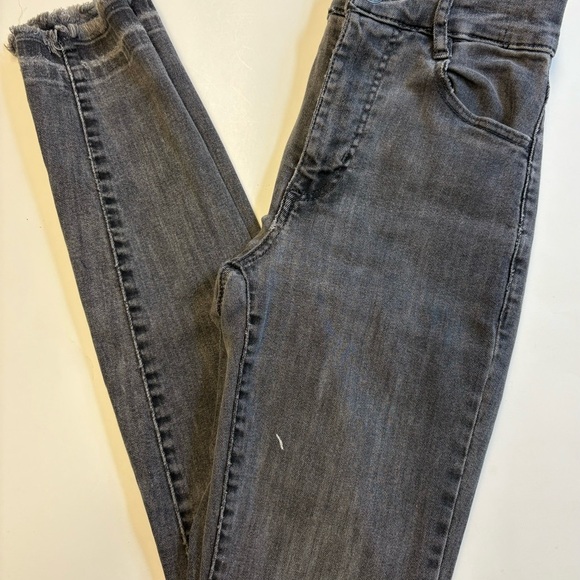 Garage skinny midrise zip and button raw hem grey ankle denim jeans size 00 - Picture 2 of 13